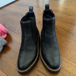 Black Leather Women’s Chelsea Boots